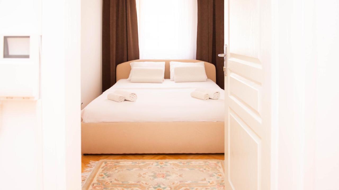 Апартаменты Beautiful Duplex In Heart Of Old Town - Free Parking Сараево Экстерьер фото