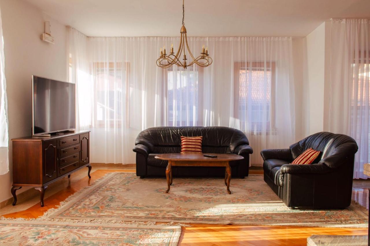 Апартаменты Beautiful Duplex In Heart Of Old Town - Free Parking Сараево Экстерьер фото