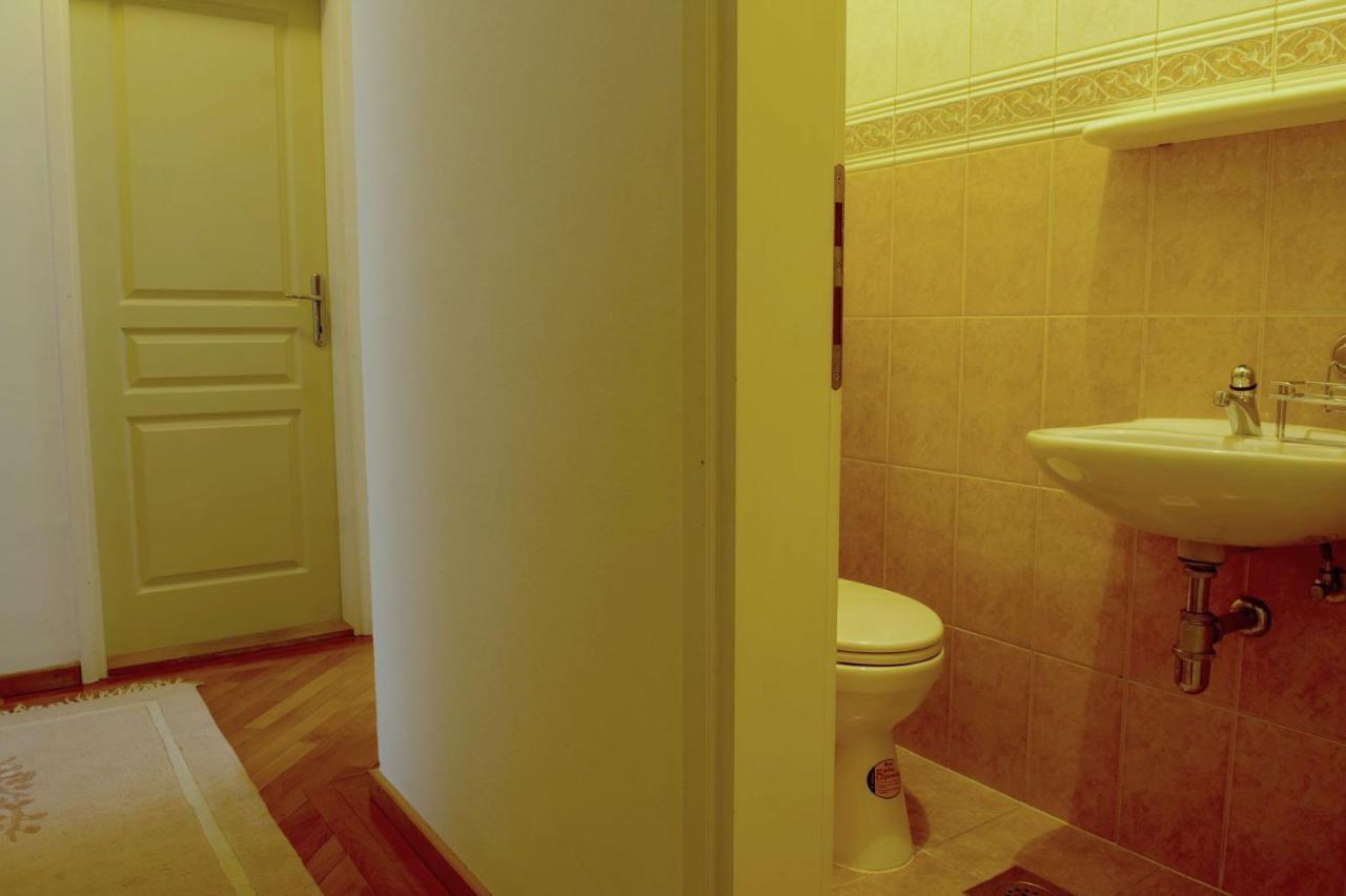 Апартаменты Beautiful Duplex In Heart Of Old Town - Free Parking Сараево Экстерьер фото