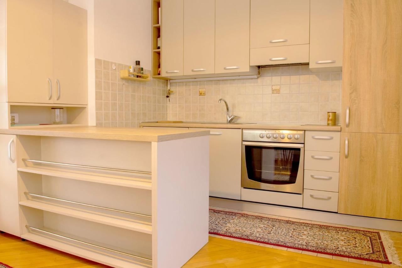 Апартаменты Beautiful Duplex In Heart Of Old Town - Free Parking Сараево Экстерьер фото